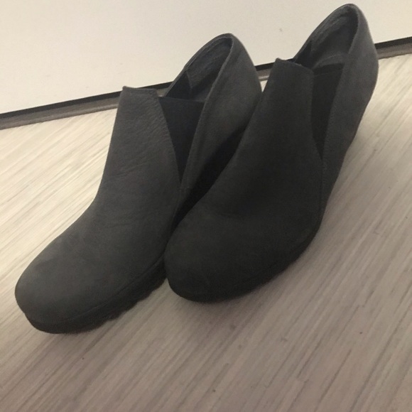 The Flexx 7 1/2 Wedges - Picture 1 of 3